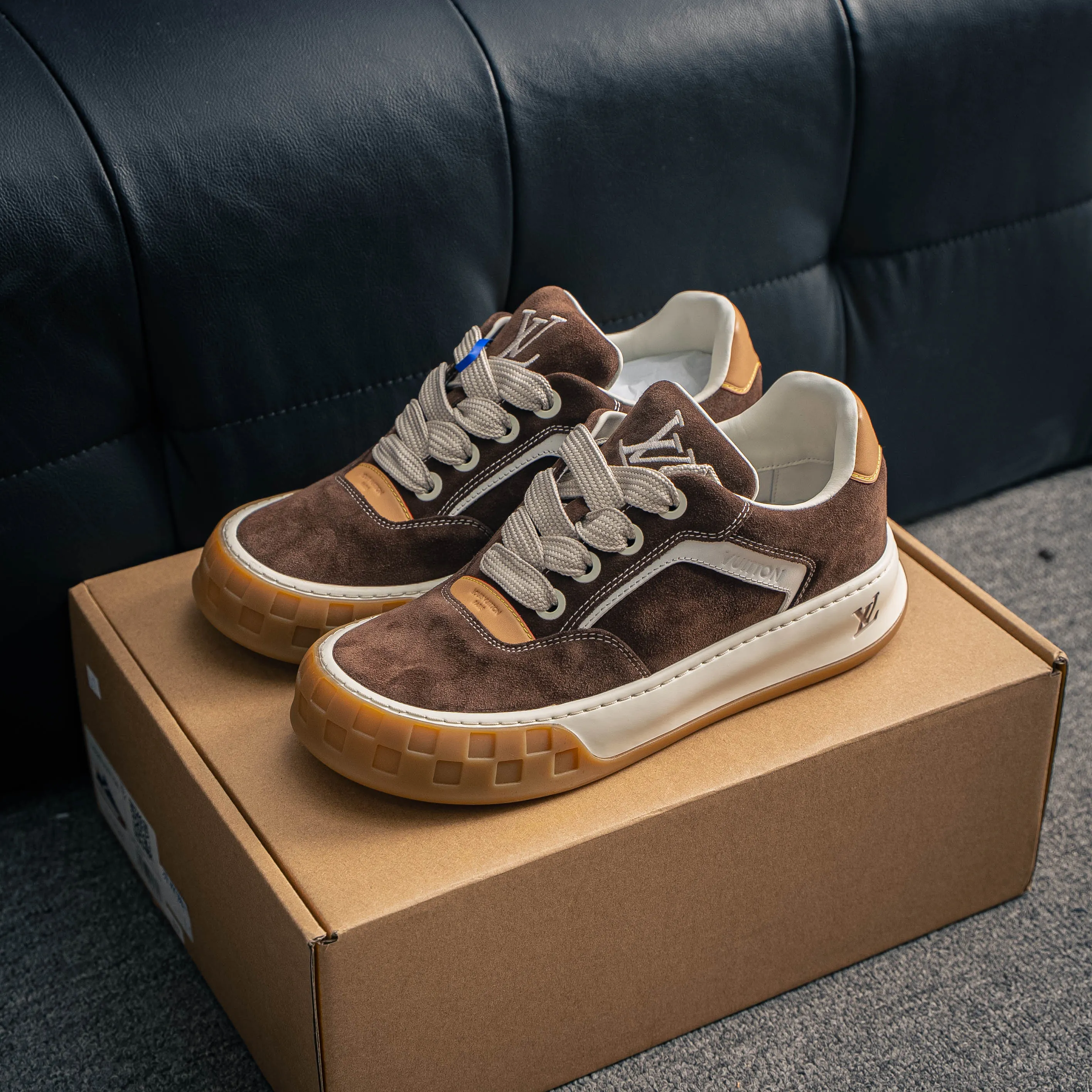 # LV tilted ， Shoes，Sneakers， Shoes，Skate Shoes~~ Sneakers， LV Shoes ， Cushioning TPU Vuitton ，